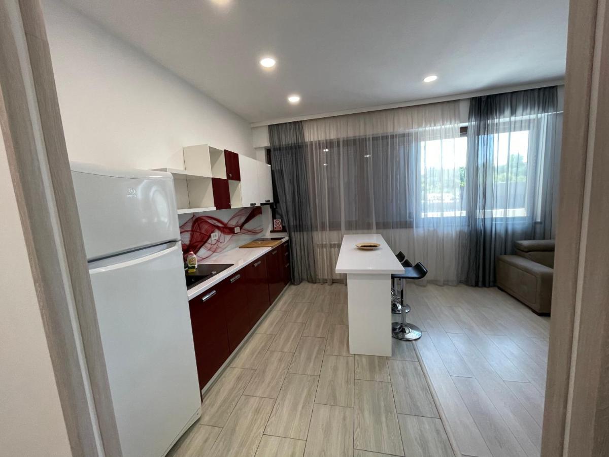 Mamaia Lake Apartments Constanta Exterior photo