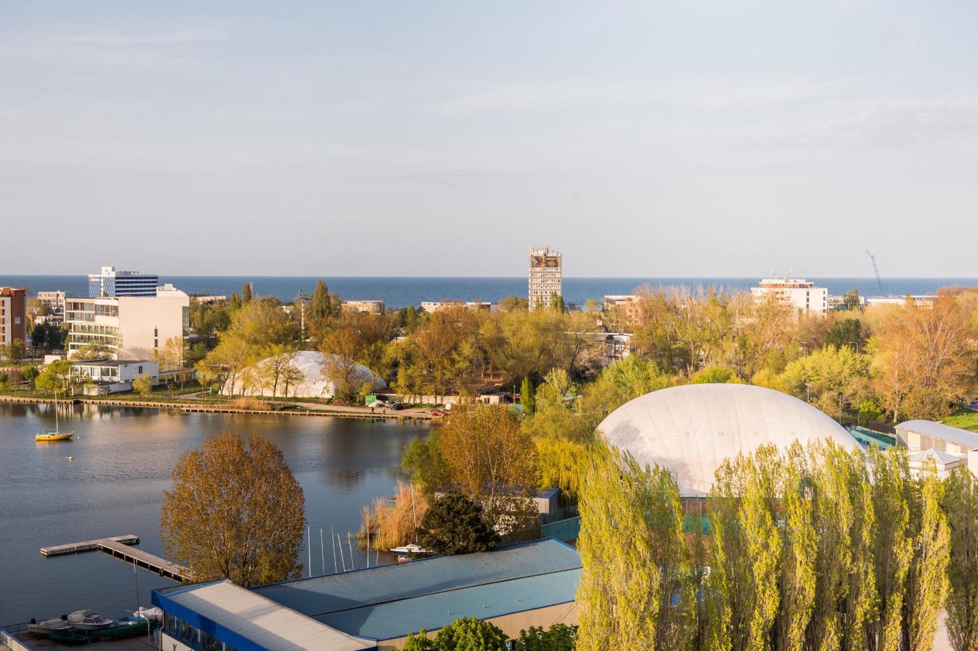 Mamaia Lake Apartments Constanta Exterior photo